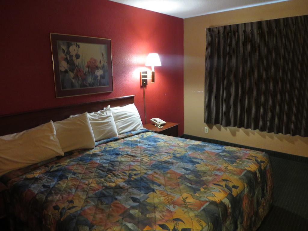 Riverside Suites North Mankato Стая снимка